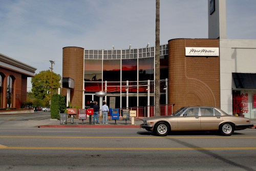 Koo Koo Roo Building