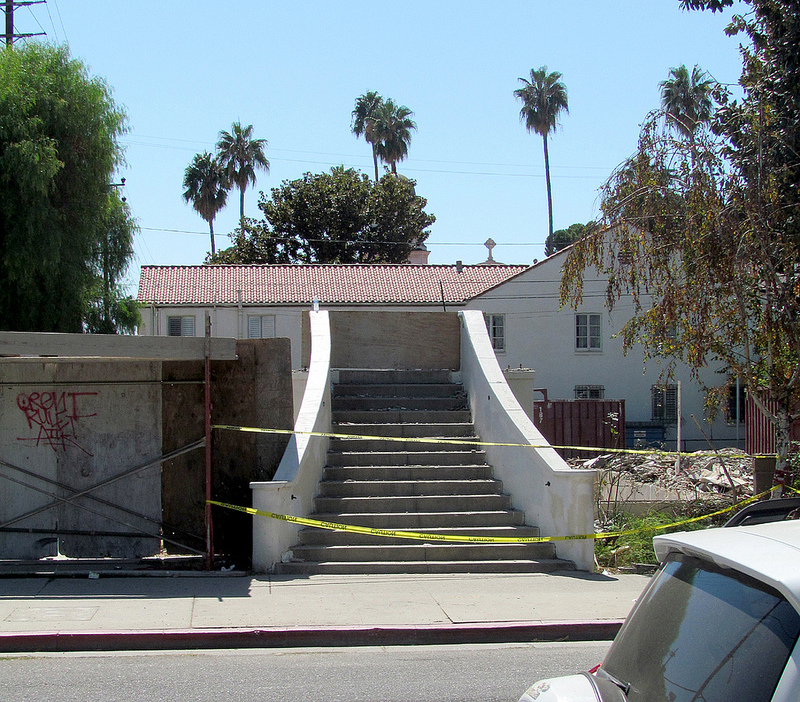 8017354155_2404c189a2_c