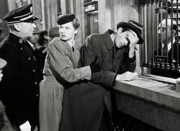 spellbound-1945-alfred-hitchcock-ingrid-bergman-gregory-peck-train-station