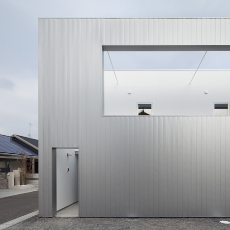 Cave-by-Eto-Kenta-Atelier-Architects_dezeen_1sq