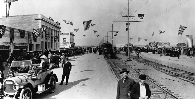 Van Nuys Blvd. Opening 1911. (DWP)