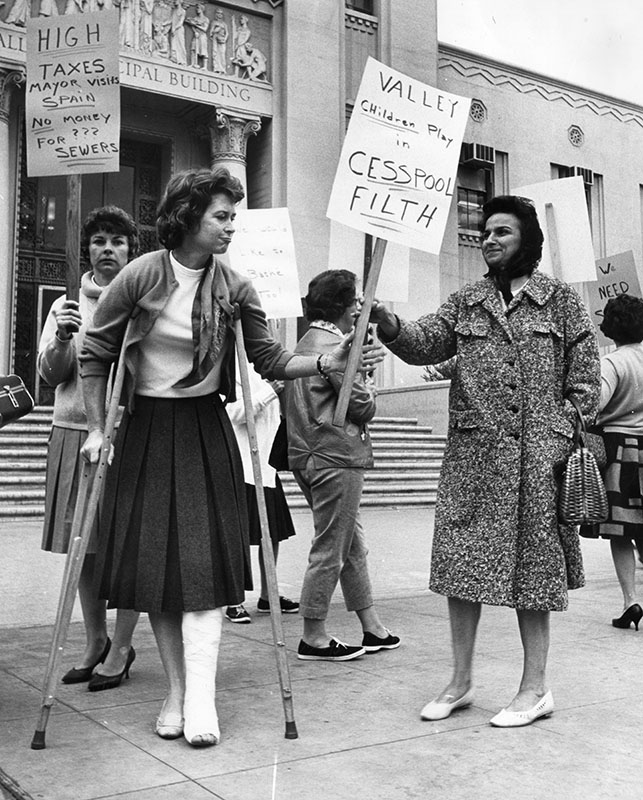 5/24/63: Cesspool Protest at Valley Municipal Building, Van Nuys, CA.