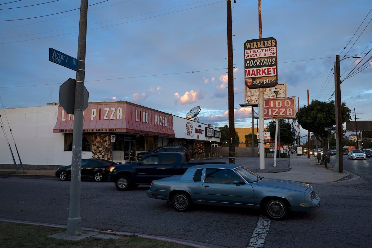 15200 Victory Blvd. 2