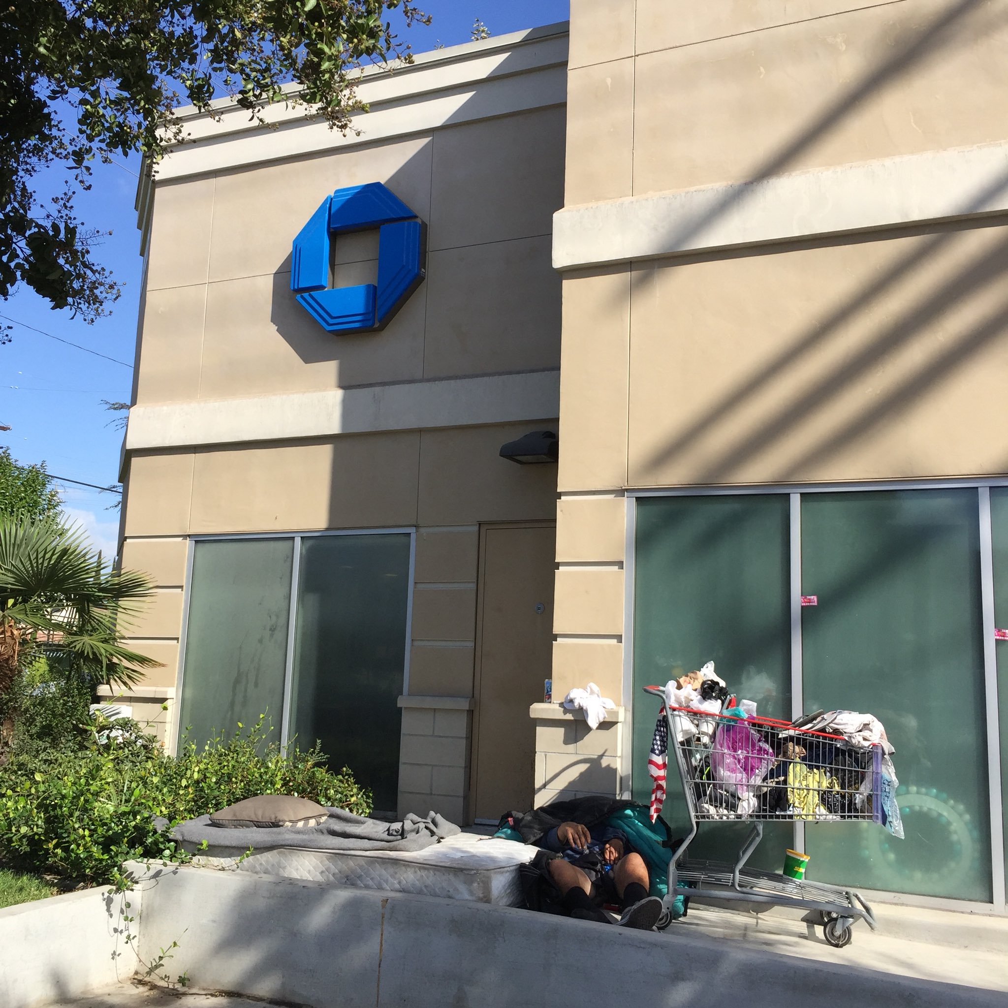 DKV-uMvUQAAoTRM.jpg-large