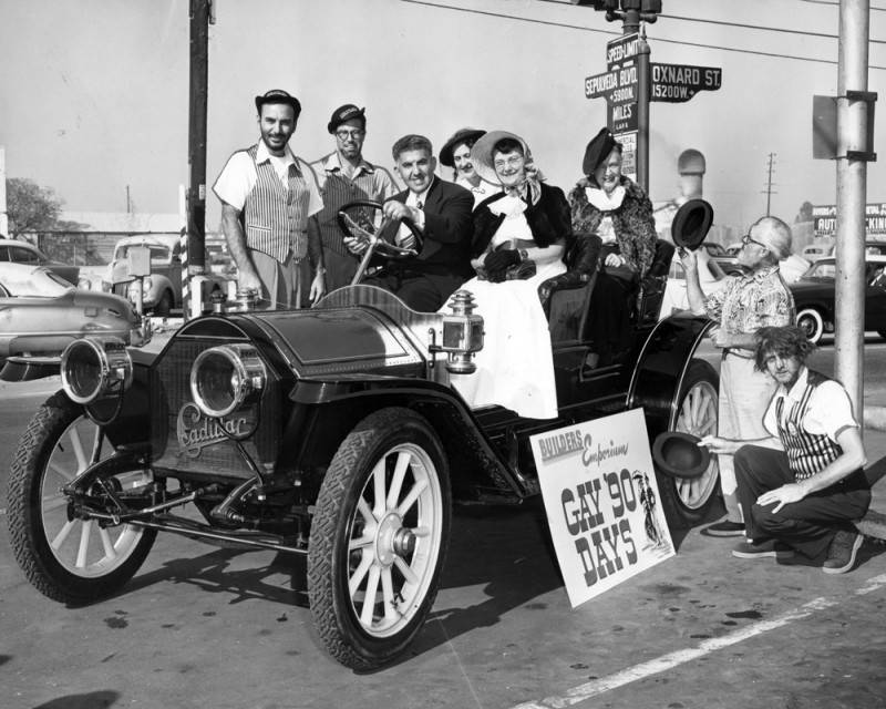 Six Decades Ago Along Sepulveda Bl. in Van&nbsp;Nuys.